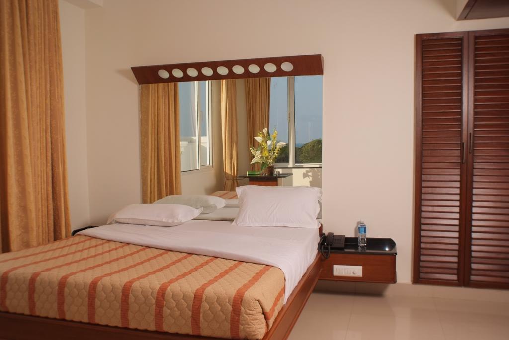Lotus Comfort - A Pondy Hotel Puducherry Kamer foto