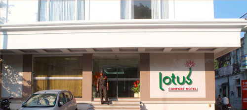 Lotus Comfort - A Pondy Hotel Puducherry Buitenkant foto